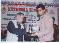 prize distribution image